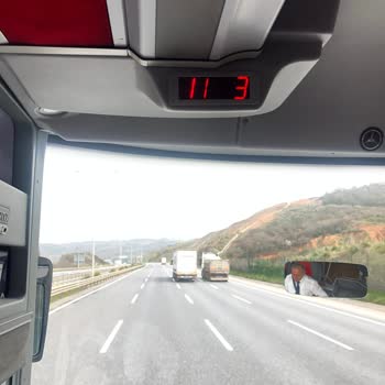 Metro Turizm 8.30 Da İstanbul'da Olacak Araç 11.00 Oldu Hala Ulaşamadı.