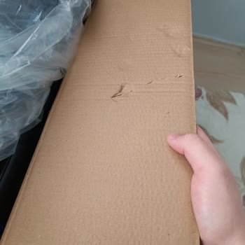 Hepsiburada Süpürgede Eksik Parça Ve Hasarlı Kutu