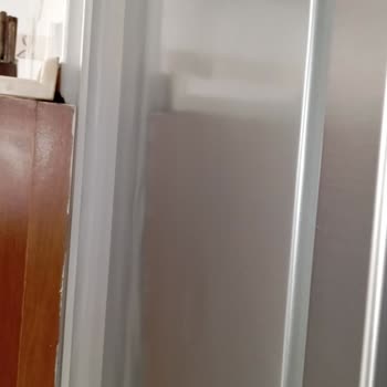 Arçelik Buzdolabımın Ezik Olması Ve İçinin Sararması