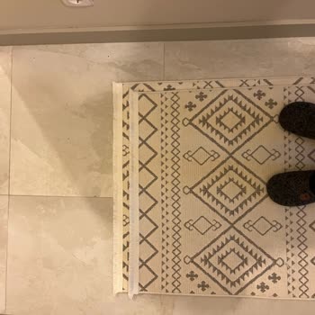 Decoser Halı Kalitesiz Halı Satışı Ve Müşteri Mağduriyeti