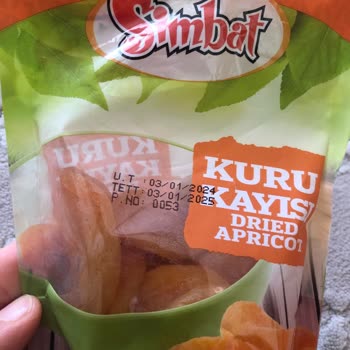Simbat Kuruyemiş Kayısının İçinden Böcek Çıktı