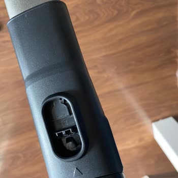 PHILIPS Ev Aletleri Philips Dik Süpürge Oyuncak Süpürge Gibi Hiç Sağlam Değil.