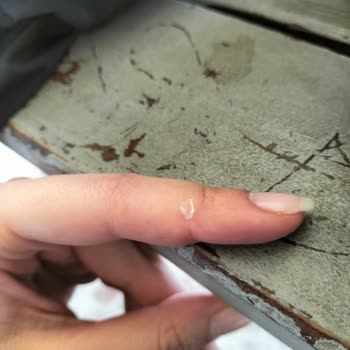 Milka Çikolata İçinde Cisim