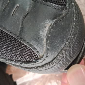 Skechers 'dan Aldığım Outdoor Ayakkabının 2ay Geçmeden Açılmaları Oldu