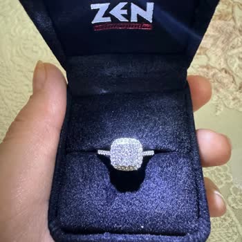 Zen Pırlanta Gelmeyen Hediye Kolye