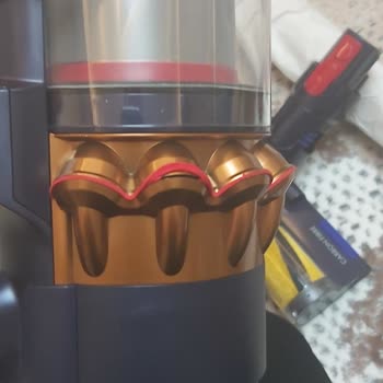 Dyson Gen5 Kauçuk Hatası