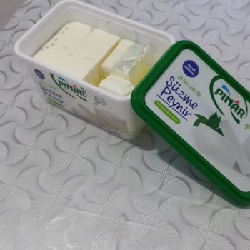 Pınar Et ve Süt Marketten Alınan Peynirin Erken Küflenmesi