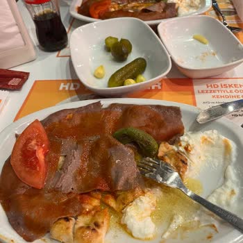 HD İskender Restaurant Oruçluyken Uzun Bekleyiş: İftar Yemeği Hayal Kırıklığı
