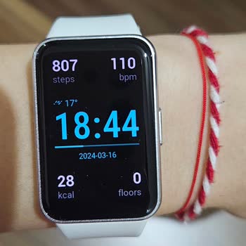 Samsung Telefon Galaxy Fit3 Bileklikte Adımsayar Hatası Ve Kalori Sorunu
