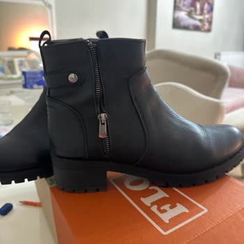 FLO Ayakkabı İnci Marka Bot Tamir Edilmedi