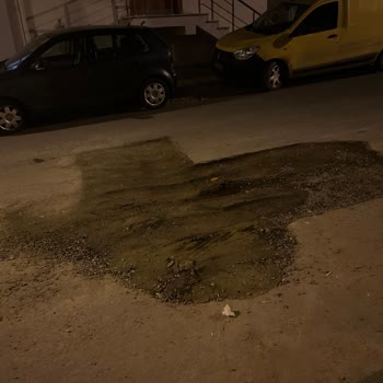 İBB - İstanbul Büyükşehir Belediyesi Asfalt Çalışması Yapılmadı
