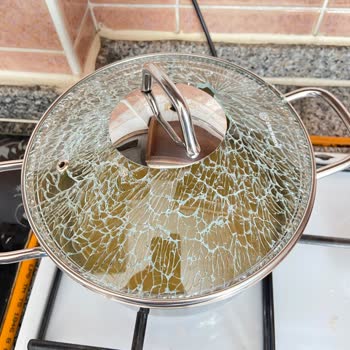 Korkmaz Mutfak Eşyaları Durduk Yere Çatlamış Kapak