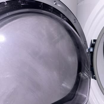 Electrolux Kurutma Makinesi Çizik