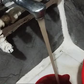Nazilli Belediyesi Çeşme Suları Çamurlu Akıyor