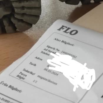 FLO Ayakkabı FLO'dan Aldığım Ayakkabı Yarıldı. İlgisiz Şekilde Davranıldı.