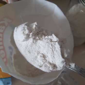 Katmer Undan Tüyler Çıktı.