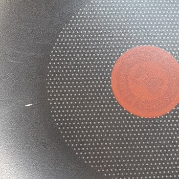 Tefal Wok Tavada Kısa Sürede Çizikler