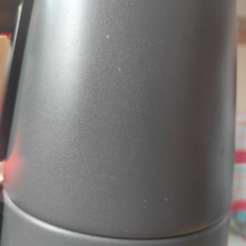 Grundig Çay Makinesi Dış Kaplama Soyulması.