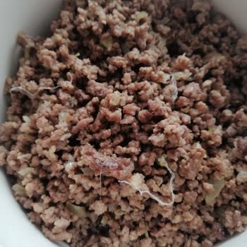 Çelikkayalar Market Kıymanın İçinden Çıkan Plastik Poşet Parçaları