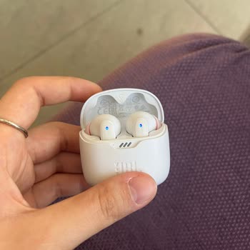 JBL Sağ Kulaklık Şarj Olmuyor