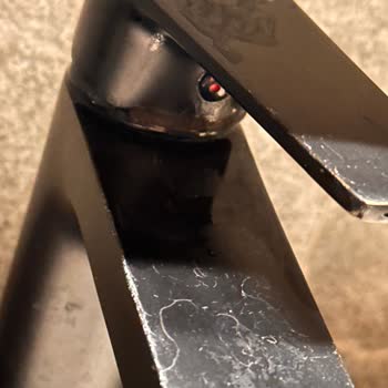 Creavit Siyah Batarya Musluk