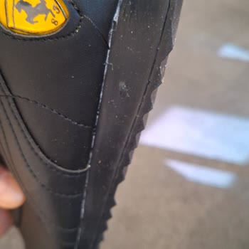 Tuğba Papuç (Ayakkabı Butik Shoe Ayakkabı) Yazıklar Olsun Sizin Gibilere...