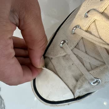 Sneaks Up Mağazası Pişmanlıktır. Ürünün Arkasında Durmuyor
