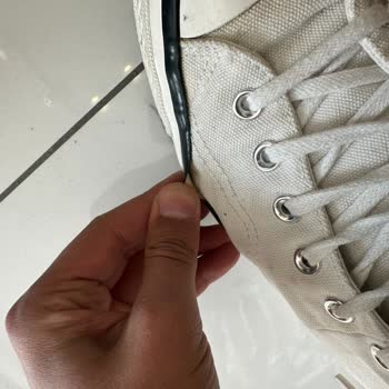 Sneaks Up Mağazası Pişmanlıktır. Ürünün Arkasında Durmuyor