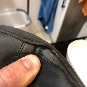 Lacoste Marka Ayakkabı'nın Kısa Sürede Kenarlarından Açılması!