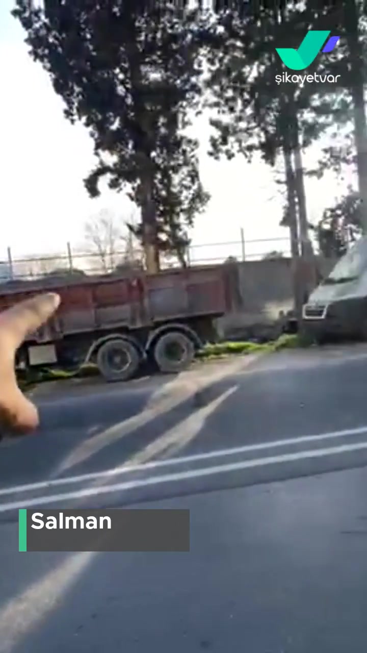 Kemerburgaz Caddesi Park Sorunu videonun kapak resmi