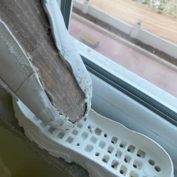 LC Waikiki Ayakkabımın Tabanı Komple Çıktı