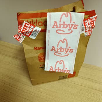 Arby's Menü Yazılanı Göndermiyor