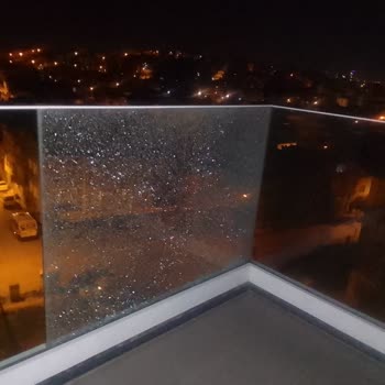 Ona İnşaat Kırılan Cam Değişikliği Hakkında