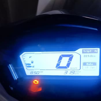 Hero Motosiklet Hero Dash 125 Motorum 300 Km De Şiddetli Bir Şekilde Yağ Damlatıyor!
