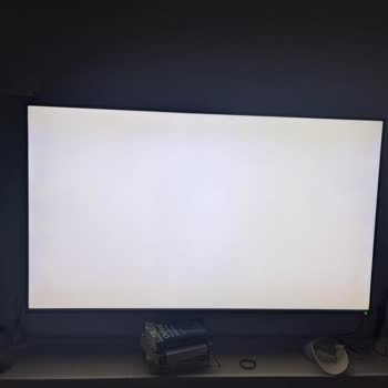 Vestel Toshiba 65QL Marka Televizyon Ekran Sararmaları