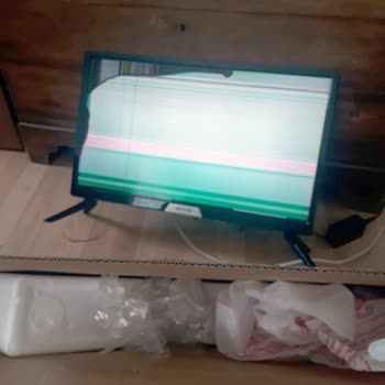 Epttavm - Başaran LED TV Dünyası Kırık Ekran