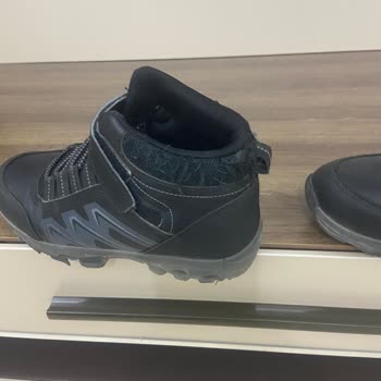 FLO Ayakkabı Çocuk Ayakkabısında Dikiş Problemi Ve Mağduriyet