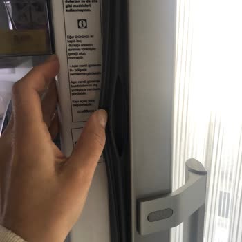 Arçelik Buzdolabım Servisten Yırtık Lastikle Geldi