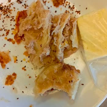 Tuğçe Simit Sarayı Bayraklı'da Börek Siparişi Ve Hizmet Kalitesi Üzerine Bir Değerlendirme