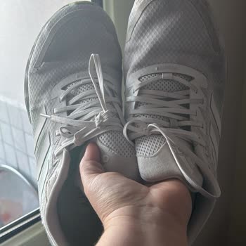 Adidas Mağdurları Adidas'tan Alınan Ayakkabının Ömrü 1 Gün