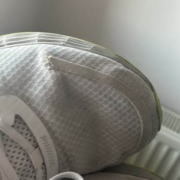 Adidas Mağdurları Adidas'tan Alınan Ayakkabının Ömrü 1 Gün