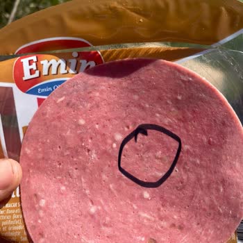 Emin Et - Aç Bitir Salamdan Kıl Çıktı?!