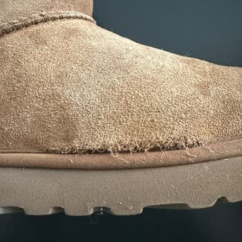 Vetrina Ugg Bot Alınmaz Ürünün Arkasında Değiller