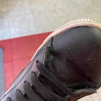 Puma Ayakkabı Hemen Patladı
