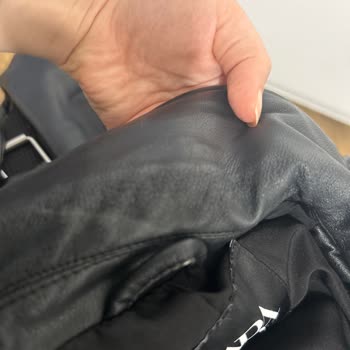 Zara Deri Ceket Soyulma