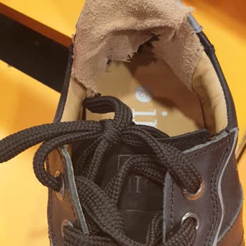 FLO Mağazacılık Beni Mağdur Etti Ayıplı Ürün Sattı