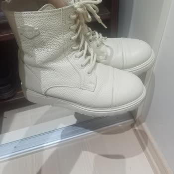 Harley-Davidson Bot Kalitesiz Bot, Eriyen Topuklar!