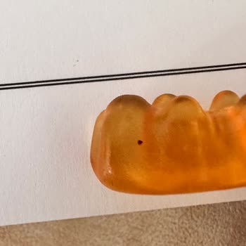 Haribo Jelibon İçi Cisim Ve Telefonu Surata Kapatan Şikayet Hattı