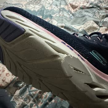Skechers Ayakkabı Makinede Yıkanamıyor!