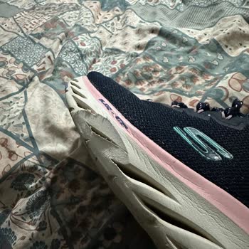 Skechers Ayakkabı Makinede Yıkanamıyor!